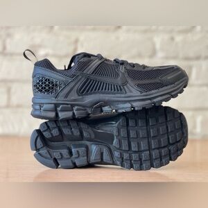 Nike Zoom Vomero 5 Triple Black HF6998-001 GS 6.5Y Women 8 Casual Running Shoes